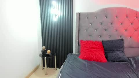 Snapshot of scarbadgirl_ chatting on 05-11-26, 03:34 scarbadgirl_ online show from 05-11-26, 03:34