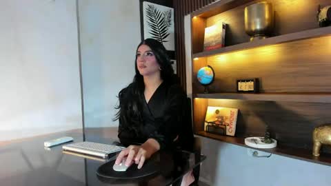 Snapshot of scarleett22 chatting on 05-17-26, 12:12 Scarleet online show from 05-17-26, 12:12