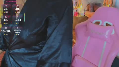 scarleett_ebony online show from 04-18-26, 07:07