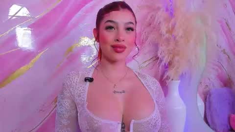 Snapshot of scarleett_jones chatting on 02-18-26, 10:17 scarleett jones online show from 02-18-26, 10:17