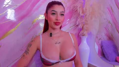 Snapshot of scarleett_jones chatting on 02-24-26, 10:30 scarleett jones online show from 02-24-26, 10:30