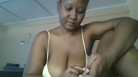 Snapshot of scarlet_25142359 chatting on 09-19-25, 08:49 scarlet_25142359 online show from 09-19-25, 08:49