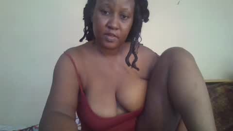 Snapshot of scarlet_25142359 chatting on 10-19-25, 11:33 scarlet_25142359 online show from 10-19-25, 11:33