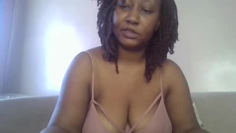 Snapshot of scarlet_25142359 chatting on 12-02-25, 11:04 scarlet_25142359 online show from 12-02-25, 11:04