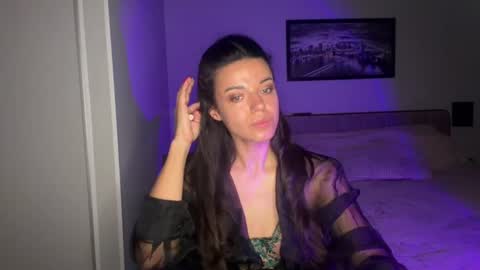 Snapshot of scarlet_daisy_ chatting on 07-17-26, 07:26 Sophie online show from 07-17-26, 07:26