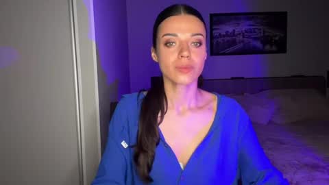 Snapshot of scarlet_daisy_ chatting on 07-20-26, 07:22 Sophie online show from 07-20-26, 07:22