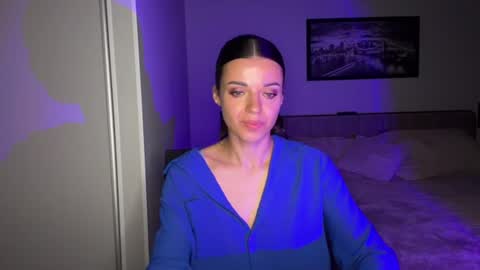 Snapshot of scarlet_daisy_ chatting on 07-20-26, 10:39 Sophie online show from 07-20-26, 10:39
