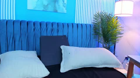 Scarlet Edwars online show from 01-11-25, 03:20