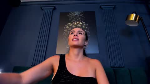 Scarlet Edwars online show from 02-12-25, 10:26