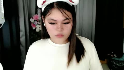 Snapshot of scarlet_enchantressxxx chatting on 03-12-26, 01:23 scarlet_enchantressxxx online show from 03-12-26, 01:23