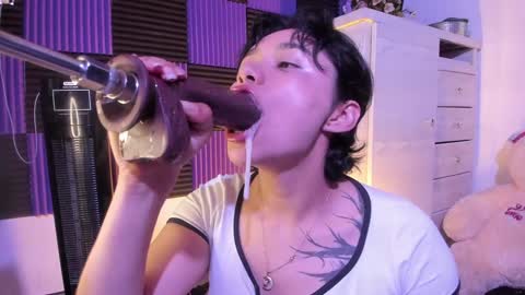 scarlet_gold online show from 12-10-24, 02:05