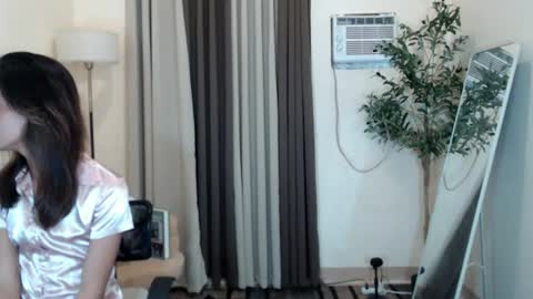 Scarlet online show from 06-27-26, 02:44