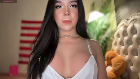 scarlet_sweet6969 online show from 04-19-26, 12:48