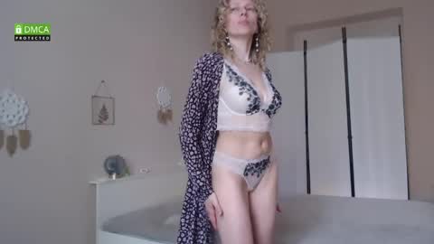 scarlet_sweety online show from 05-21-26, 02:24