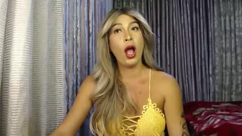 Snapshot of scarlet_ts69 chatting on 01-01-25, 02:52 scarlet online show from 01-01-25, 02:52