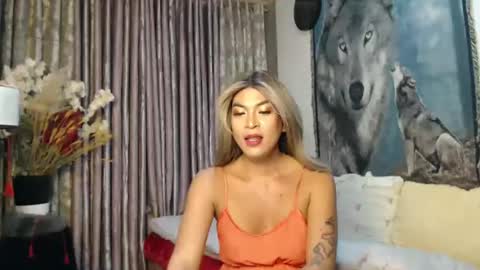 Snapshot of scarlet_ts69 chatting on 01-24-25, 05:32 scarlet online show from 01-24-25, 05:32