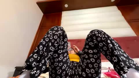 Snapshot of scarlet_whisper chatting on 03-09-26, 10:25 scarlet whisper online show from 03-09-26, 10:25