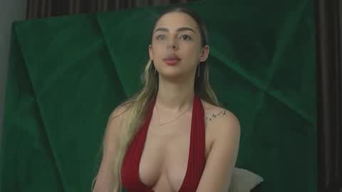 Snapshot of scarletcoles chatting on 10-29-25, 10:33 Scarlet online show from 10-29-25, 10:33