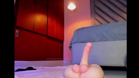 Scarlet Dayana online show from 01-22-25, 07:57