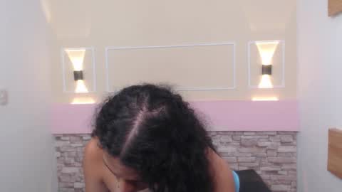 Scarlet Dream online show from 03-12-25, 02:20