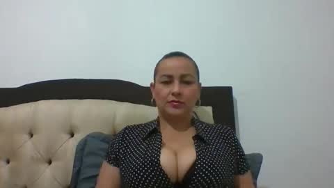 Snapshot of scarletglow1 chatting on 11-09-25, 02:10 scarletglow1 online show from 11-09-25, 02:10