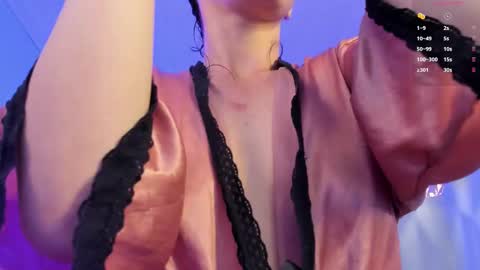 Scarlet  online show from 09-18-25, 10:01