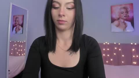 Snapshot of scarletgv chatting on 07-16-26, 04:07 Scarlet online show from 07-16-26, 04:07