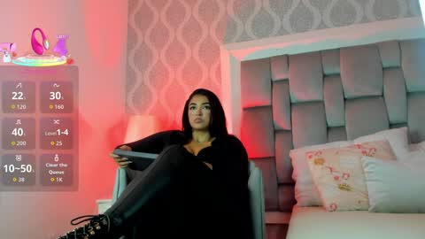              online show from 04-24-26, 07:38