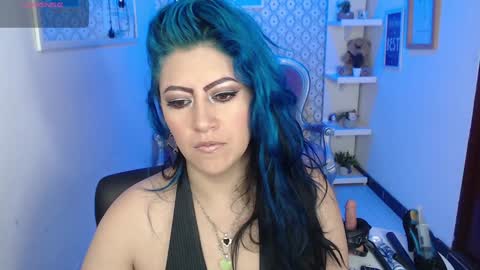 Snapshot of scarleth_bluee chatting on 01-28-25, 03:04 Scarleth online show from 01-28-25, 03:04