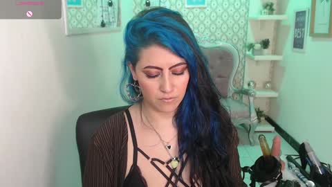 Snapshot of scarleth_bluee chatting on 02-03-25, 06:45 Scarleth online show from 02-03-25, 06:45