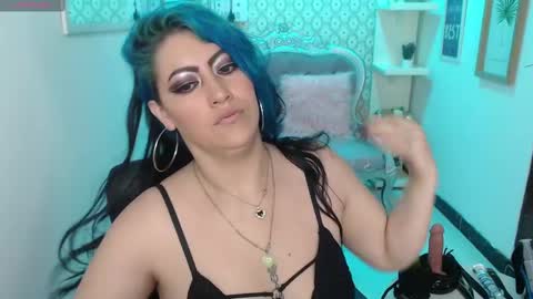 Snapshot of scarleth_bluee chatting on 02-27-25, 03:04 Scarleth online show from 02-27-25, 03:04