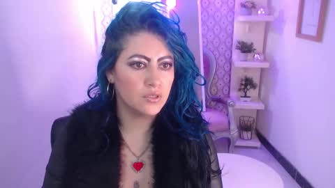 Snapshot of scarleth_bluee chatting on 10-22-25, 02:56 Scarleth online show from 10-22-25, 02:56