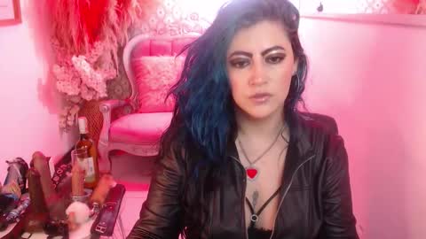 Snapshot of scarleth_bluee chatting on 11-12-25, 03:07 Scarleth online show from 11-12-25, 03:07