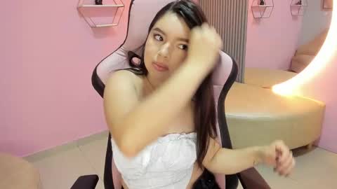 Scarleth online show from 12-14-25, 11:04