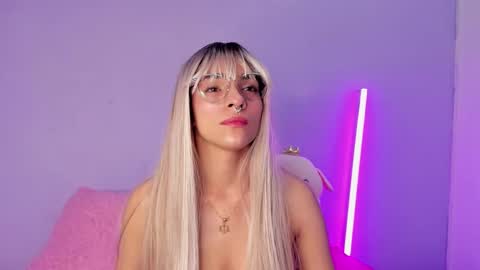 I am  Scarleth  Check mi profile online show from 01-28-25, 12:00