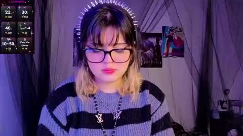 Snapshot of scarleth_shadow chatting on 11-22-25, 12:09 SCARLETH online show from 11-22-25, 12:09