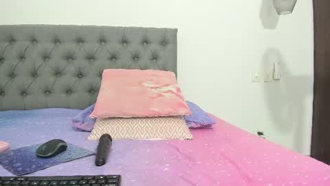 SOFI online show from 06-19-26, 02:43