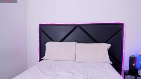 ScarletKent online show from 11-13-25, 02:49