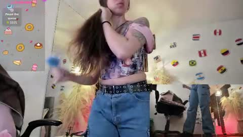 Snapshot of scarlett__cooper__ chatting on 07-11-26, 01:03 Scarlett online show from 07-11-26, 01:03