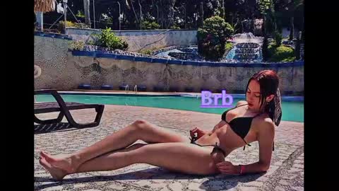Snapshot of scarlett_buttock chatting on 12-19-24, 04:13 Scarlett online show from 12-19-24, 04:13