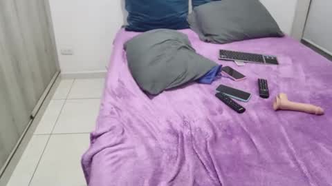 Snapshot of scarlett_evanz_ chatting on 02-18-25, 04:04 Scarlett Evans online show from 02-18-25, 04:04