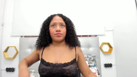 Snapshot of scarlett_fox20 chatting on 01-09-25, 11:25 scarlett_fox20 online show from 01-09-25, 11:25
