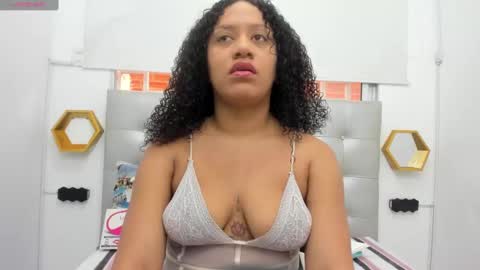 Snapshot of scarlett_fox20 chatting on 02-09-25, 12:08 scarlett_fox20 online show from 02-09-25, 12:08