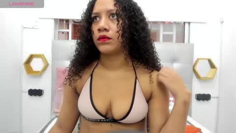 Snapshot of scarlett_fox20 chatting on 09-25-25, 11:14 scarlett_fox20 online show from 09-25-25, 11:14