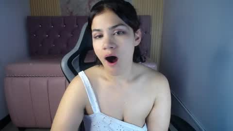 Snapshot of scarlett_jhonson_ch chatting on 06-28-26, 12:33 scarlett_jhonson_ch online show from 06-28-26, 12:33