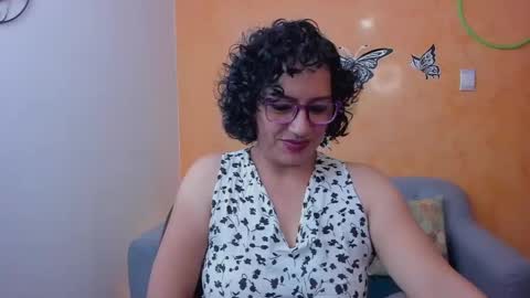 Snapshot of scarlett_sax chatting on 04-27-26, 10:08 Scarlett sax online show from 04-27-26, 10:08