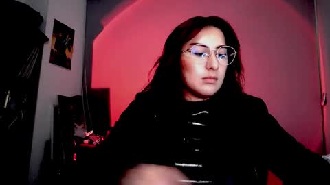 Snapshot of scarlett_sen chatting on 11-26-25, 02:29 Mistress Scarlett online show from 11-26-25, 02:29