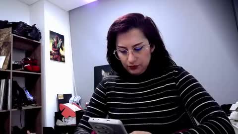 Snapshot of scarlett_sen chatting on 04-24-26, 02:08 Mistress Scarlett online show from 04-24-26, 02:08