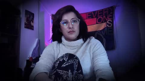 Snapshot of scarlett_sen chatting on 06-05-26, 04:02 Mistress Scarlett online show from 06-05-26, 04:02