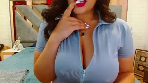 hellen  online show from 07-27-26, 03:19